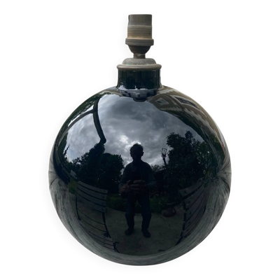 Lampe boule en opaline noire art déco