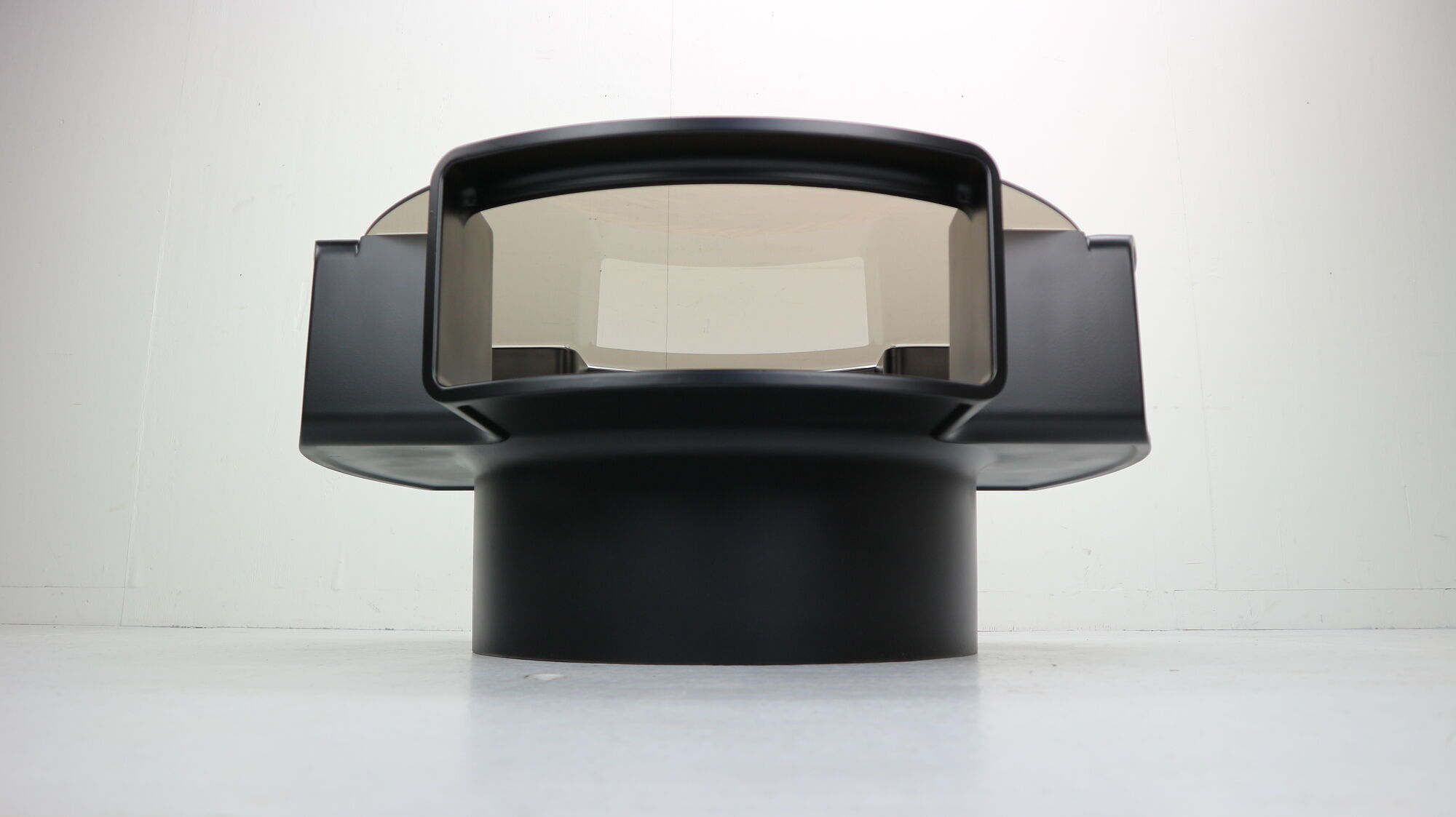 Space Age Ufo coffee table by Jean Maneval, Meubilier De France, 1960