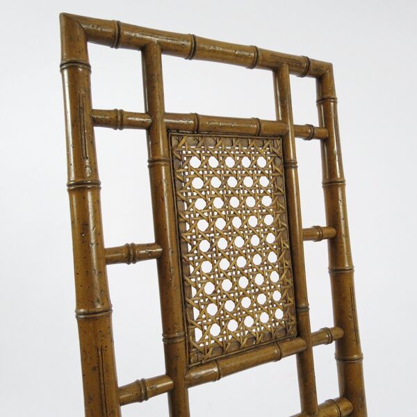 Paire de chaises de salle à manger en faux bambou, années 1970