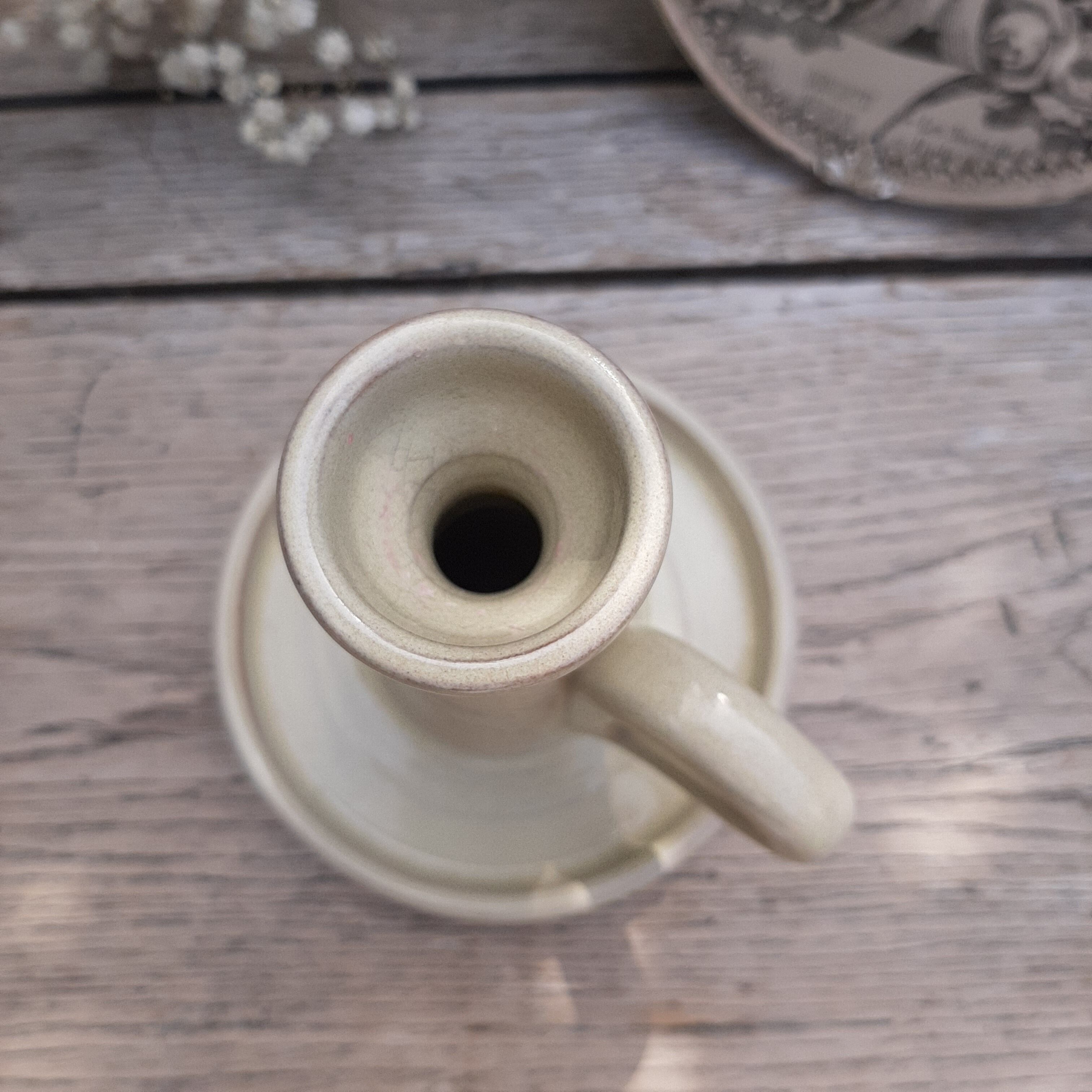 Glazed glazed stoneware candle holder