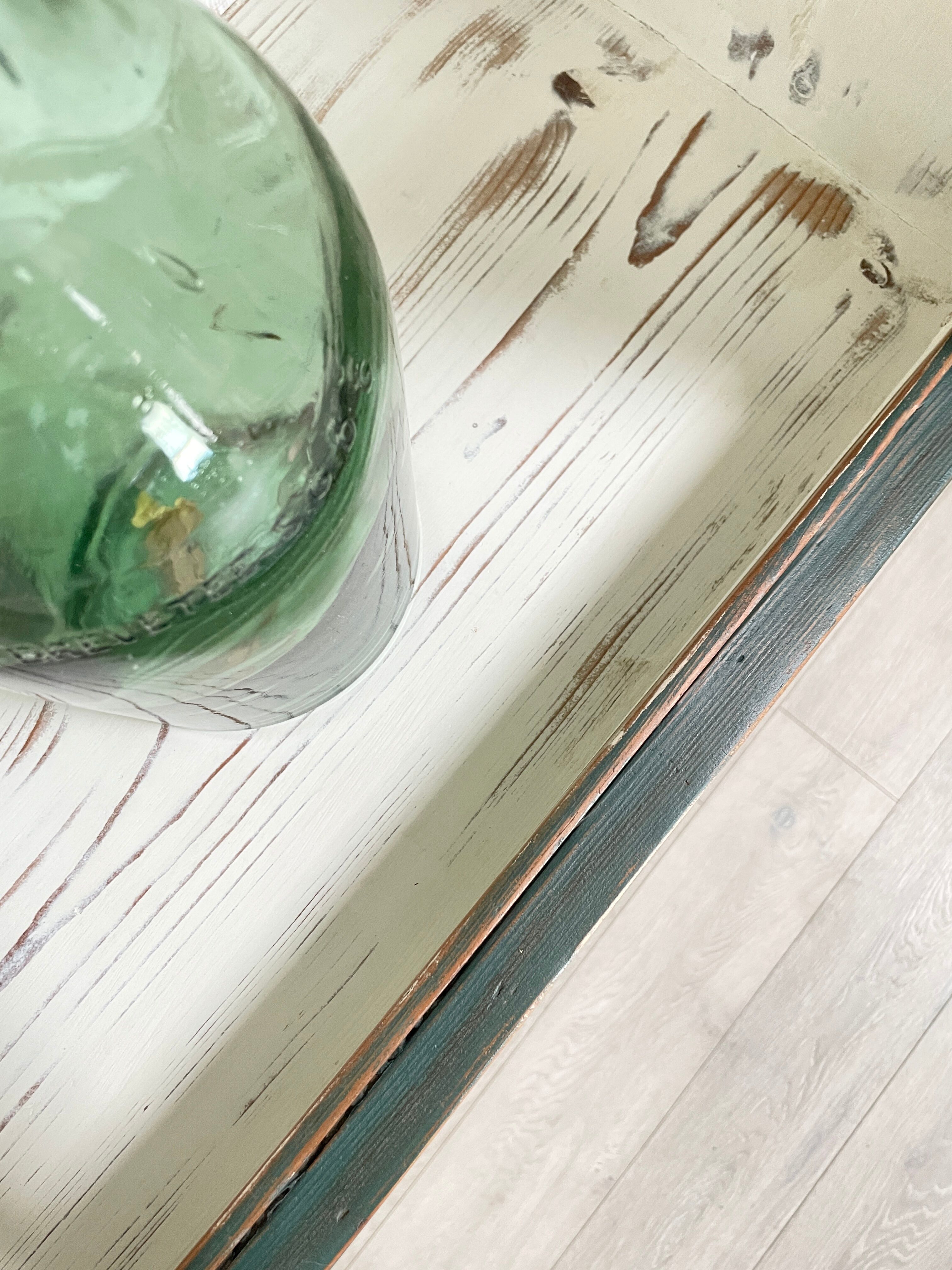 Furniture of trade showcase, around 1900.