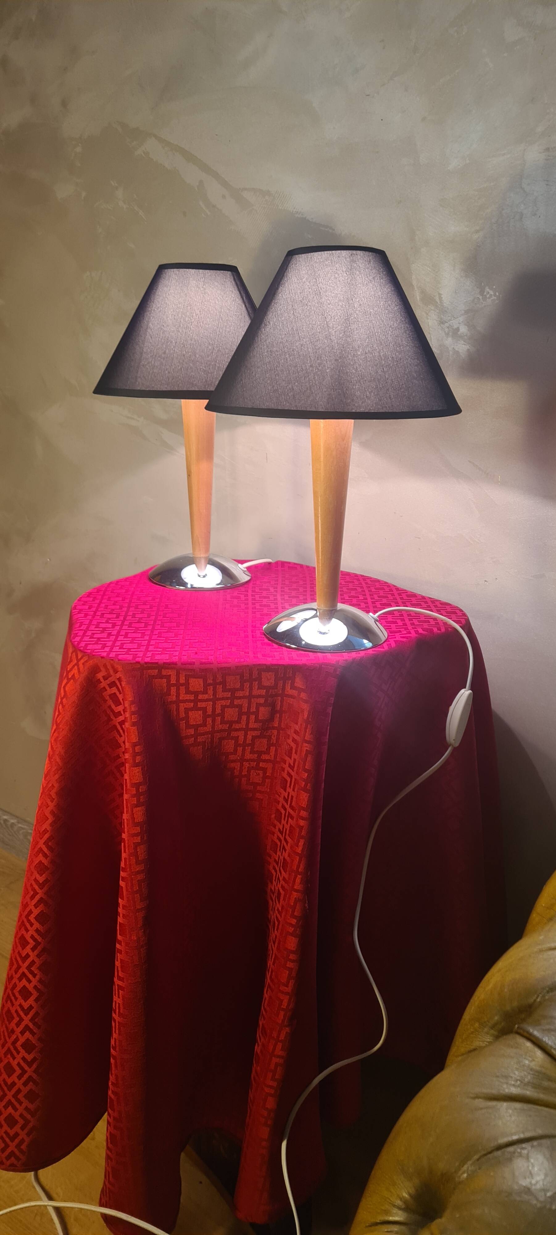Pair of Scandinavian style bedside lamps in wood and chrome metal, electric ok, 40x25.
