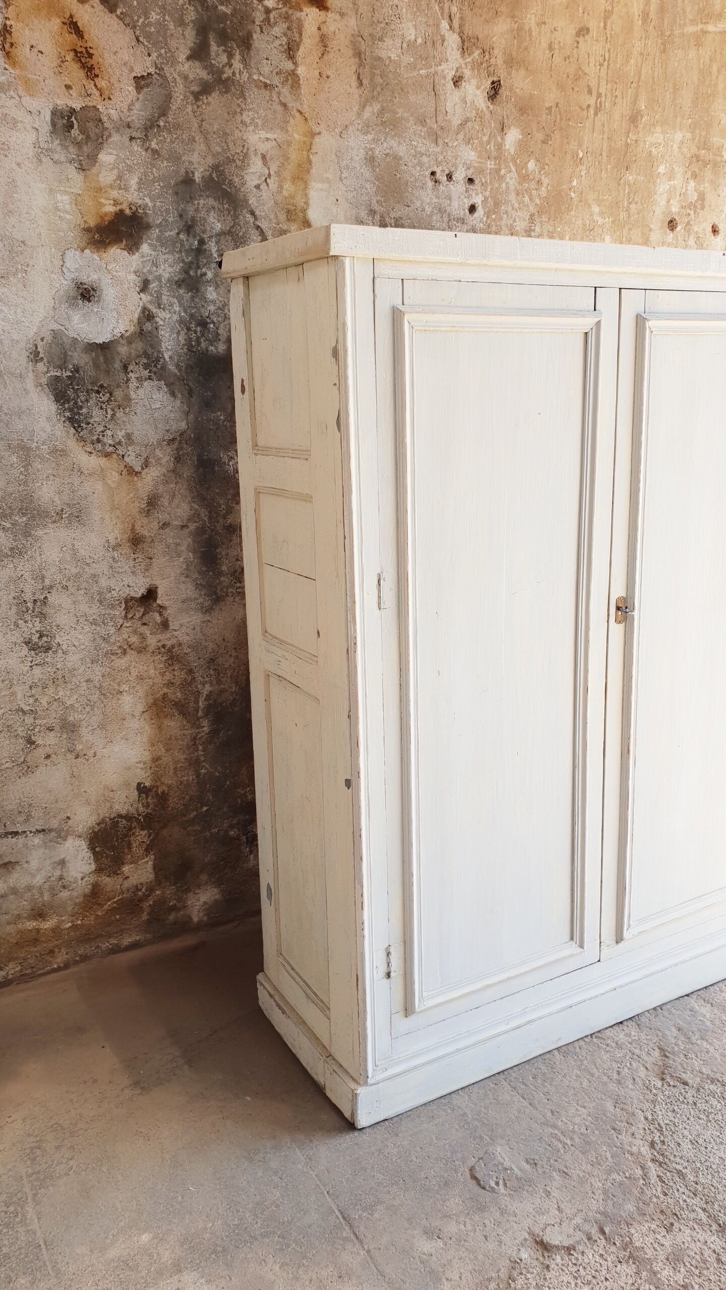 Armoire ancienne