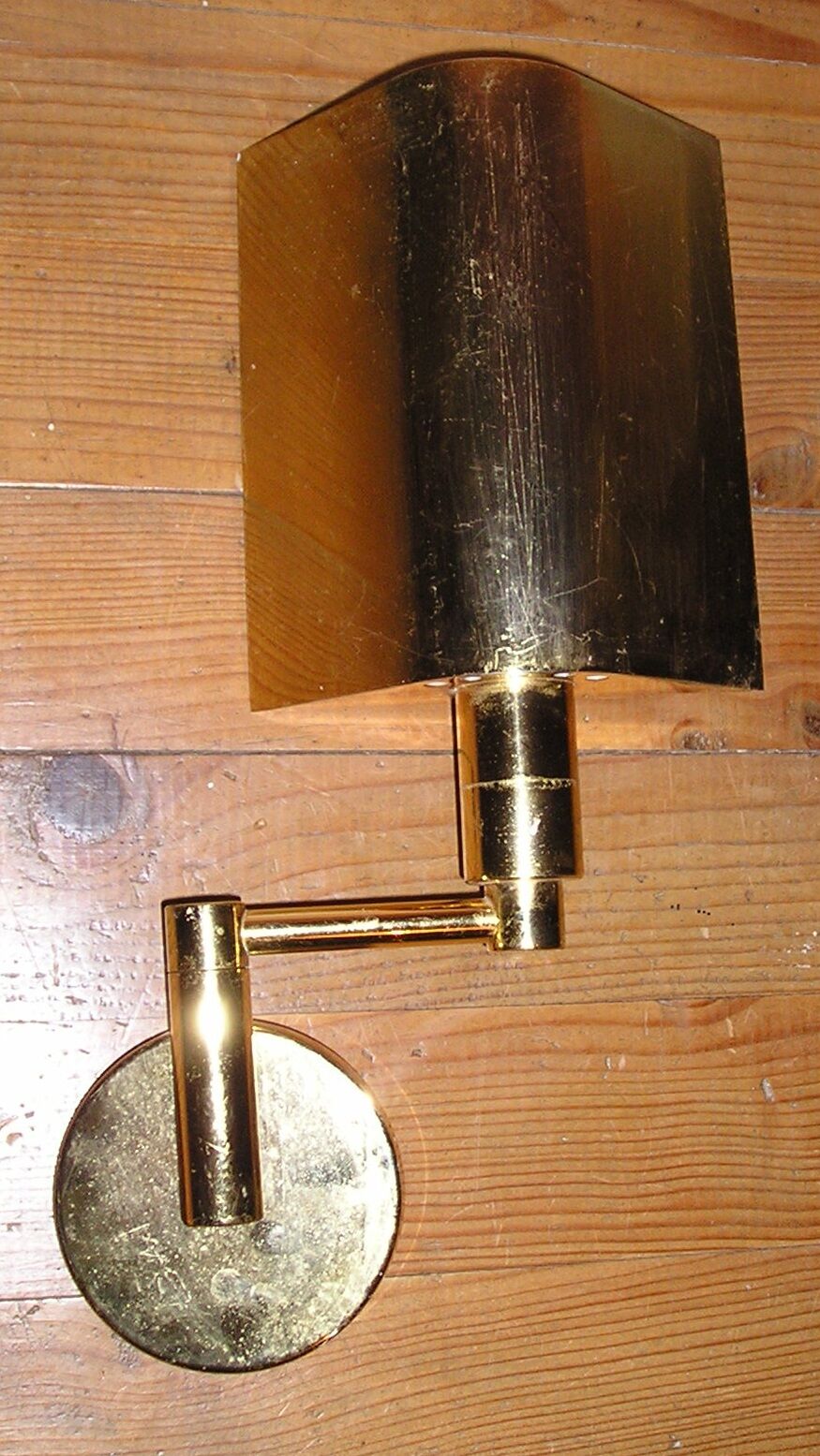Swivel wall for indirect lighting, vintage 70's Golden brass