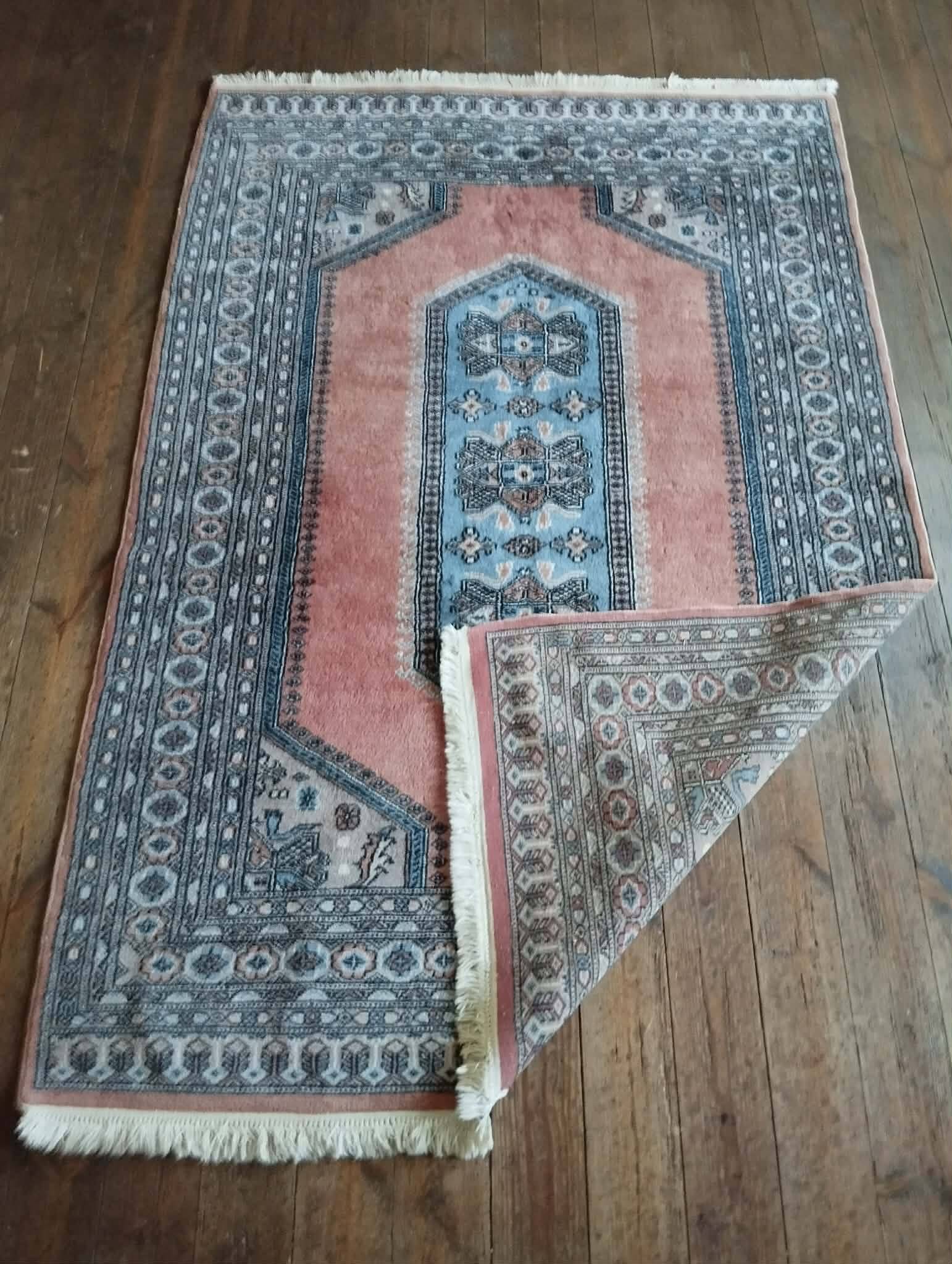 Handmade Pakistani carpet Karachi 188x125cm