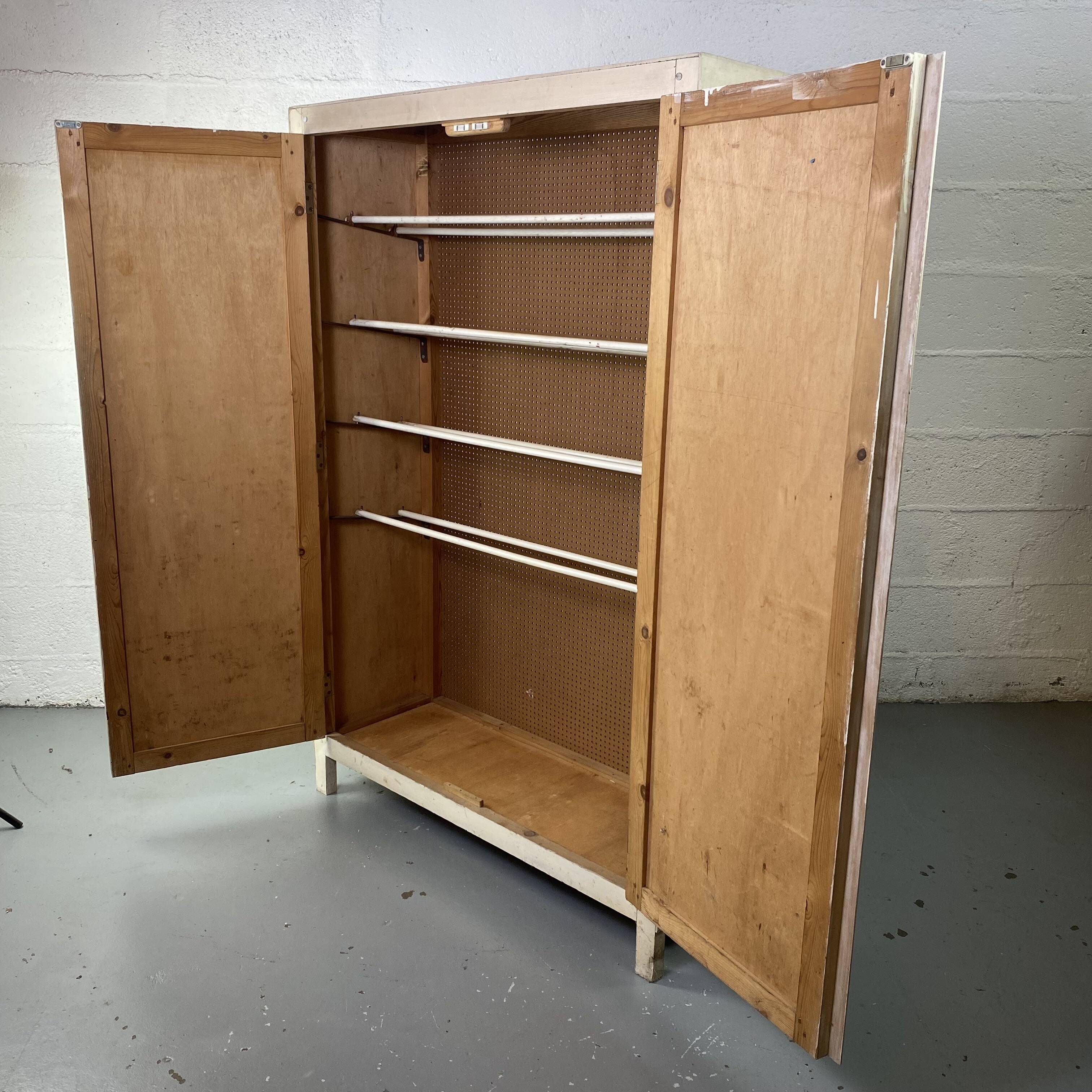 Meuble à chaussure style armoire parisienne