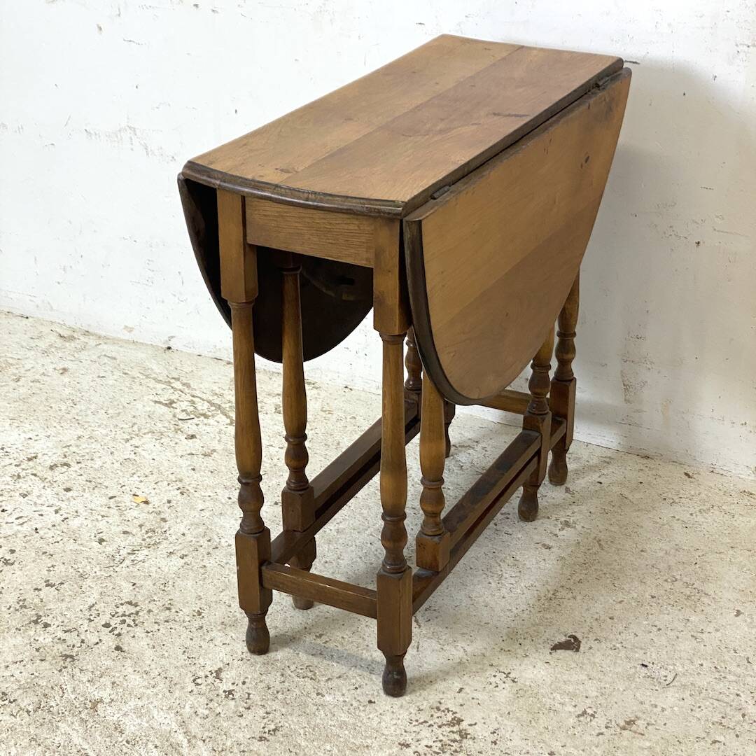Table Gate-Leg ovale en chêne à abattants, Angleterre, XIXe siècle