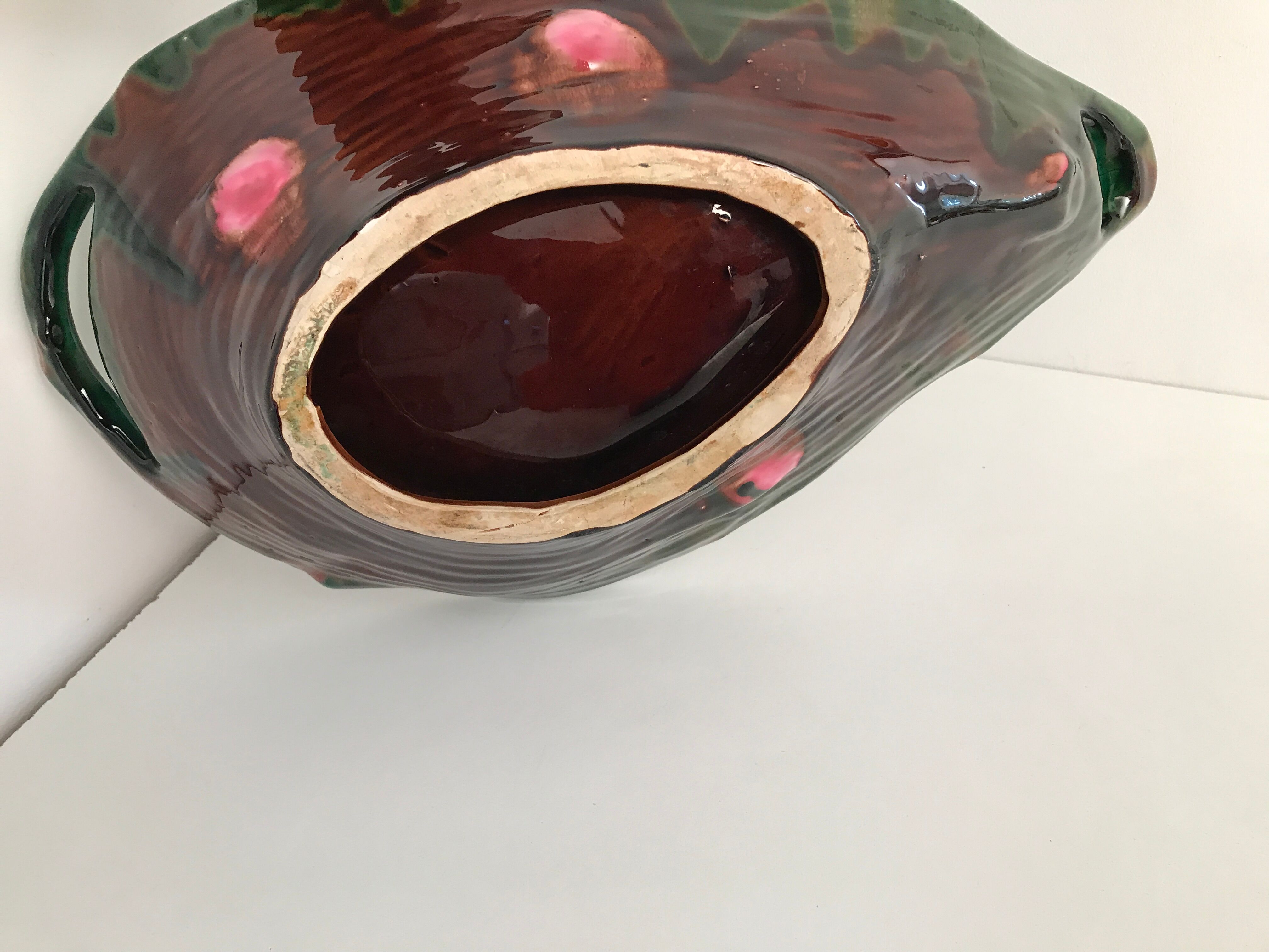 Vallauris-style ceramic fruit basket cup