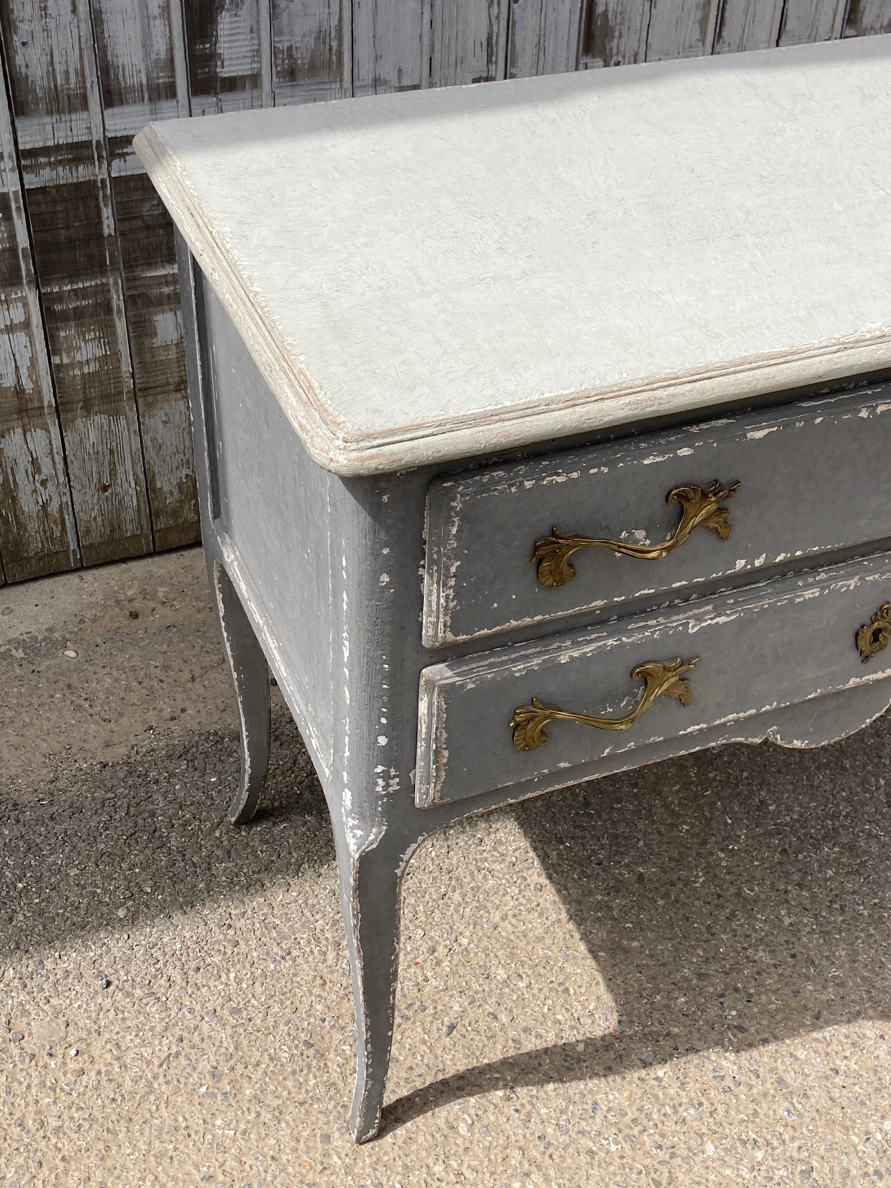 Convenient 2 Louis XV style drawers