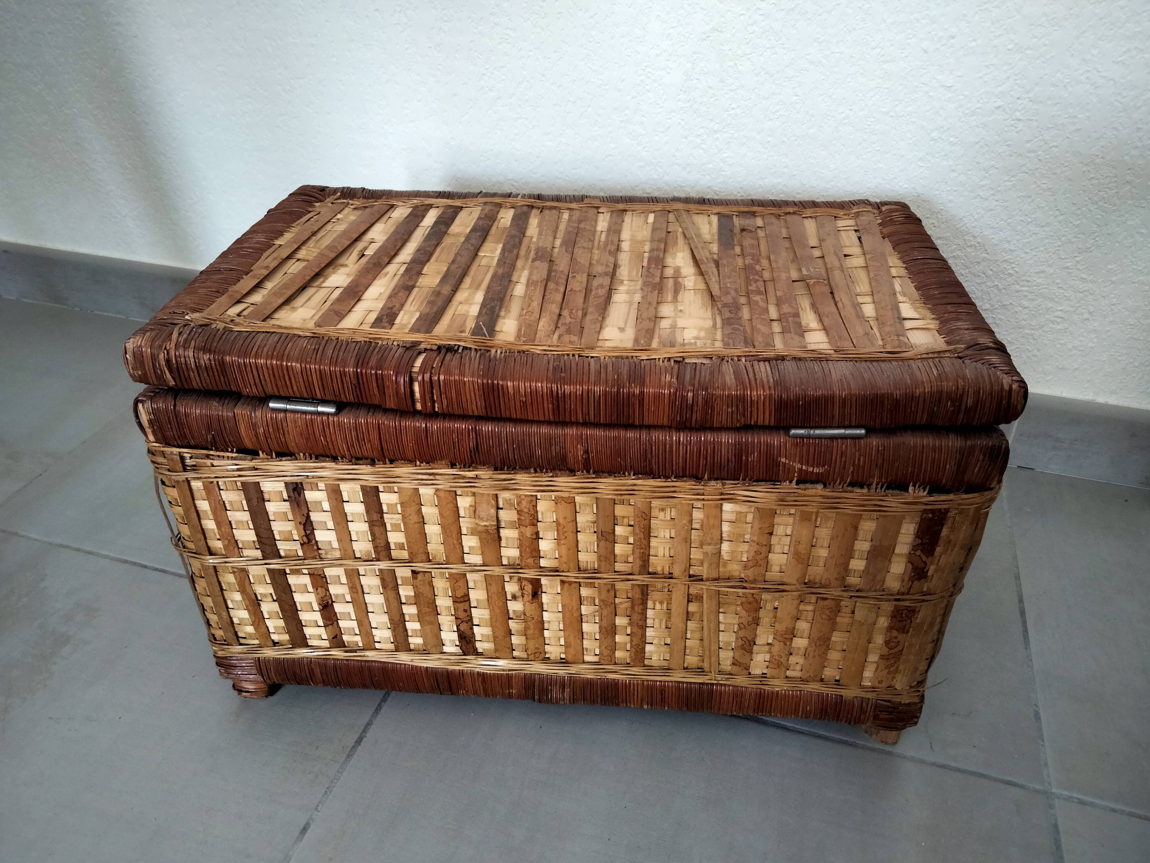 Rattan chest