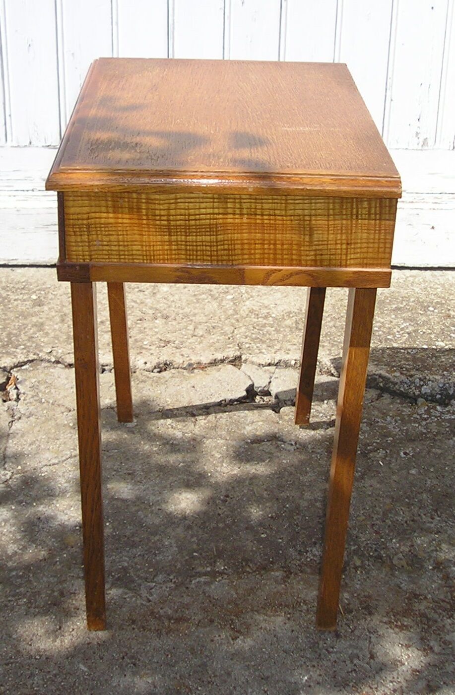 Oak bedside or sofa tip, compass feet and 1 drawer