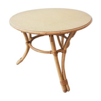 Rattan table