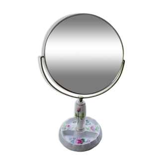 Miroir sur pied en porcelaine