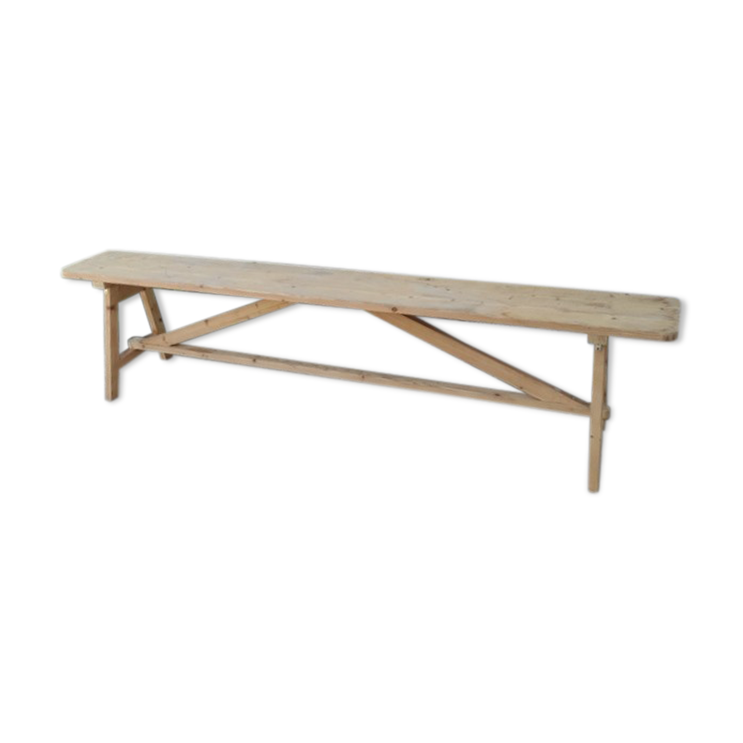 Bench in natural pine