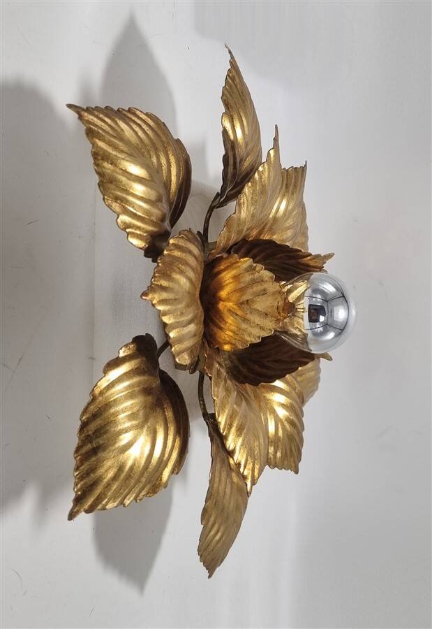 Masca flower wall light