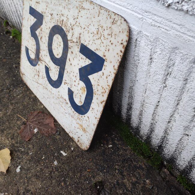 Enamelled plaque of the SNCF