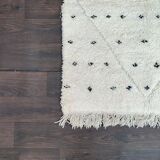 Berber carpet black peas and white diamond