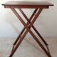 Paire de petites tables pliantes