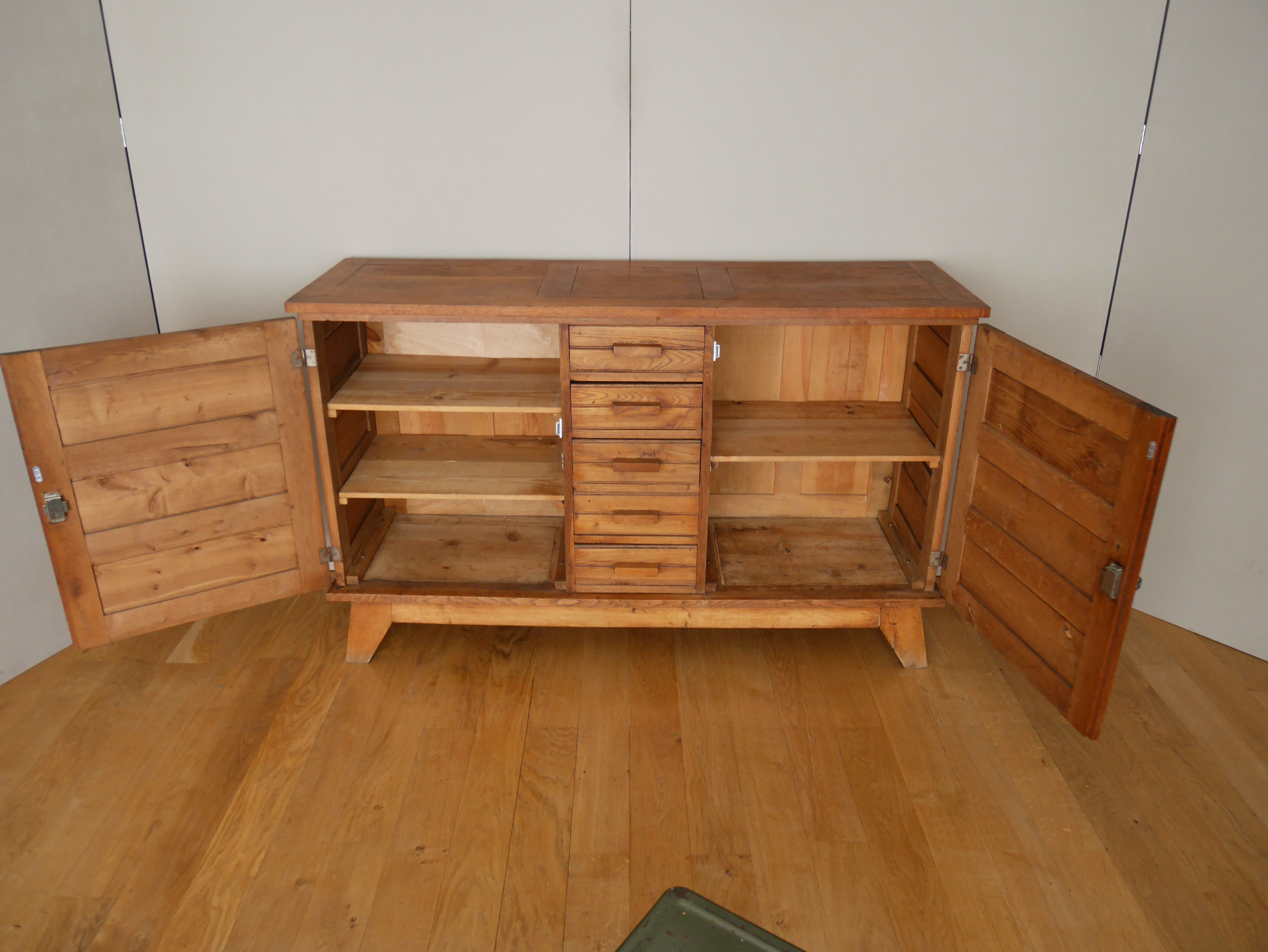 Buffet René Gabriel 1945 for disaster victims