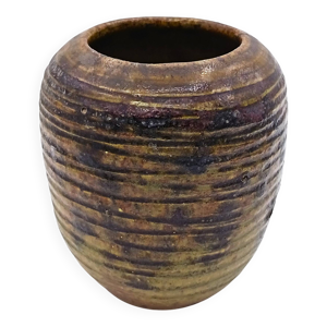 Vase en grès signé