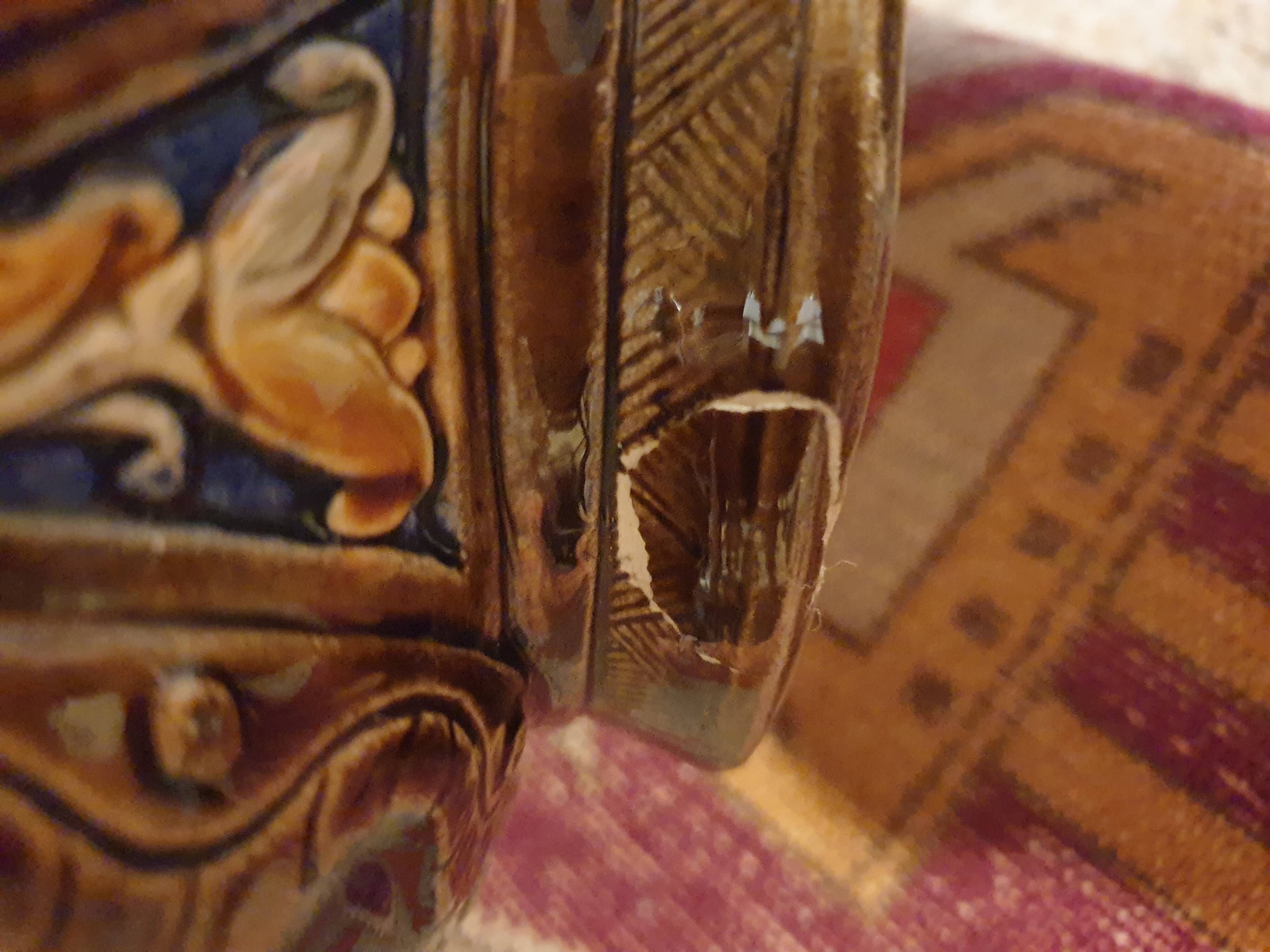 Enamelled earthenware planter