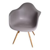 VITRA CHAIRS BY CHARLES RAY EAMES DAW MODEL