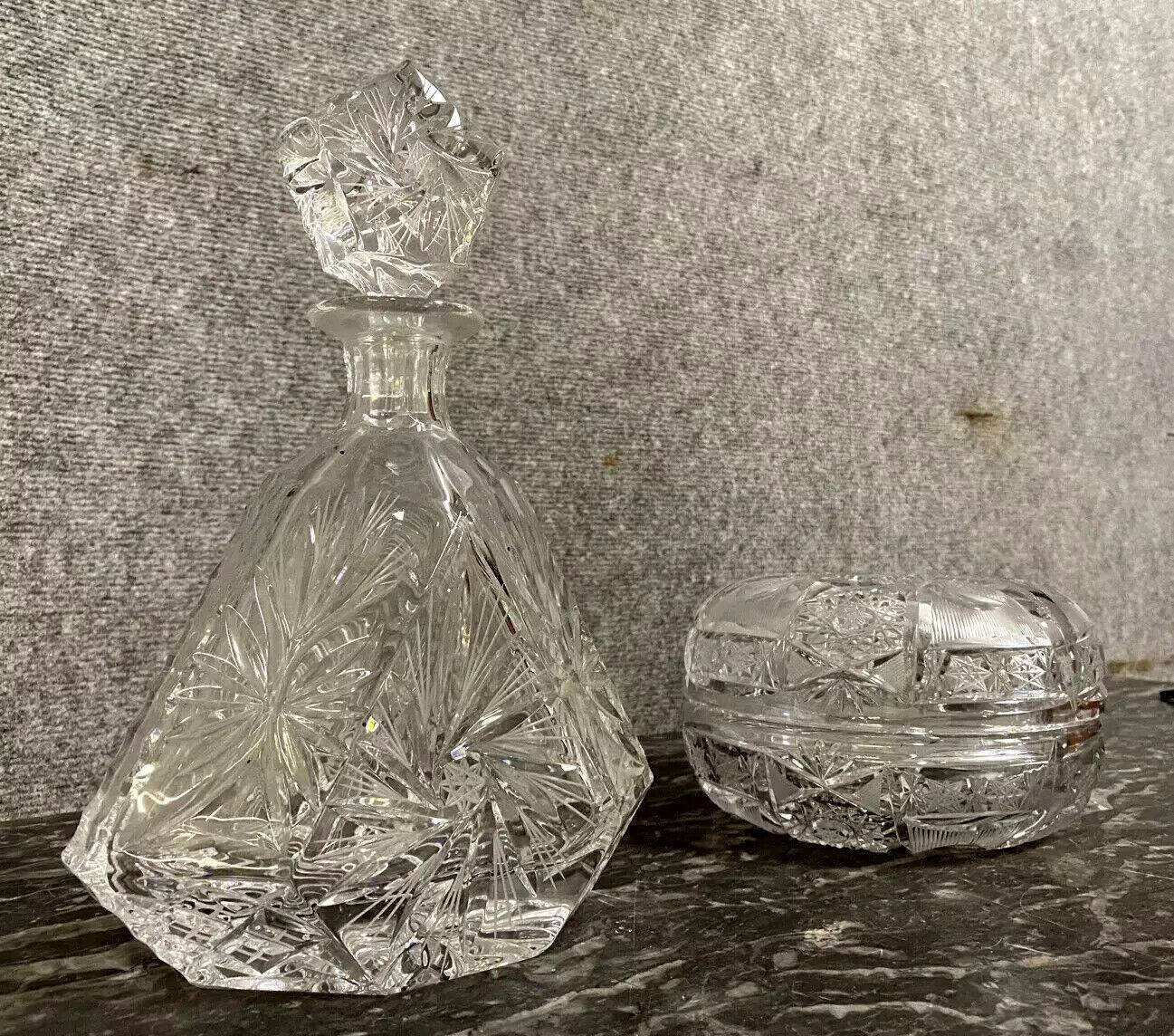 Magnificent series of 2 pieces in chiseled crystal art deco period