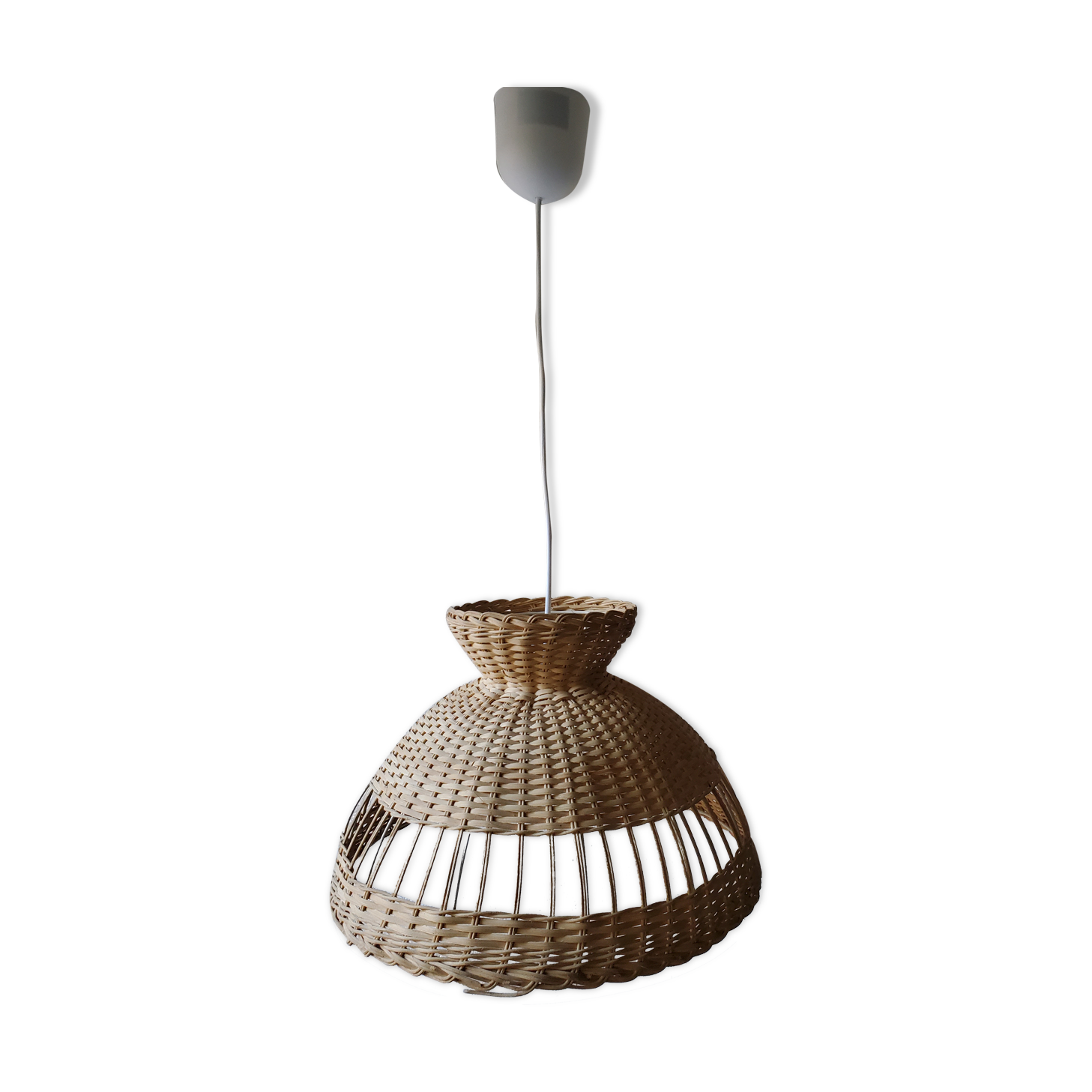 Rattan suspension