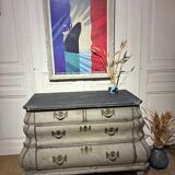 Old Dutch-style chest of drawers