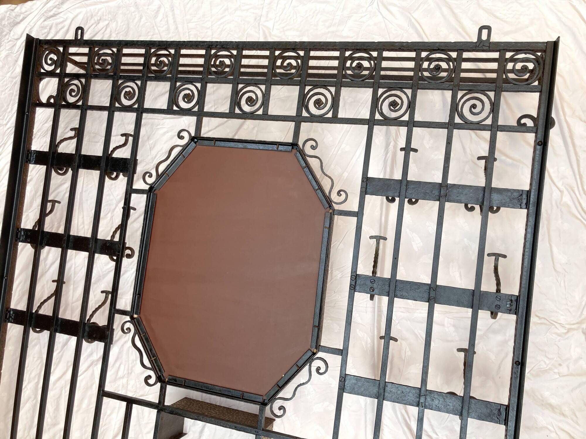 Colonial-inspired Art Nouveau wardrobe – Bevelled mirror 1939