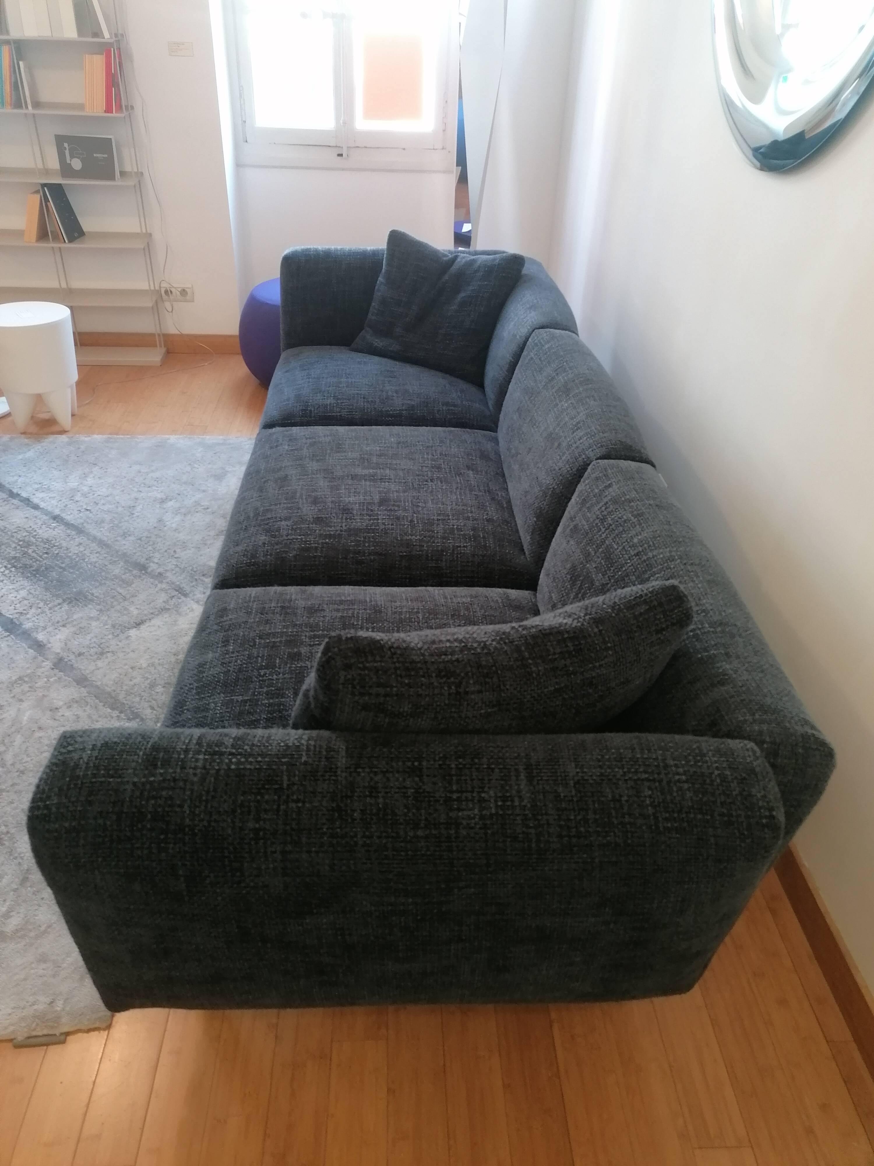 Avio Sofa (Piero Lissoni for Knoll International)