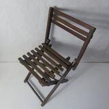 Ancienne chaise pliante en bois pour enfant