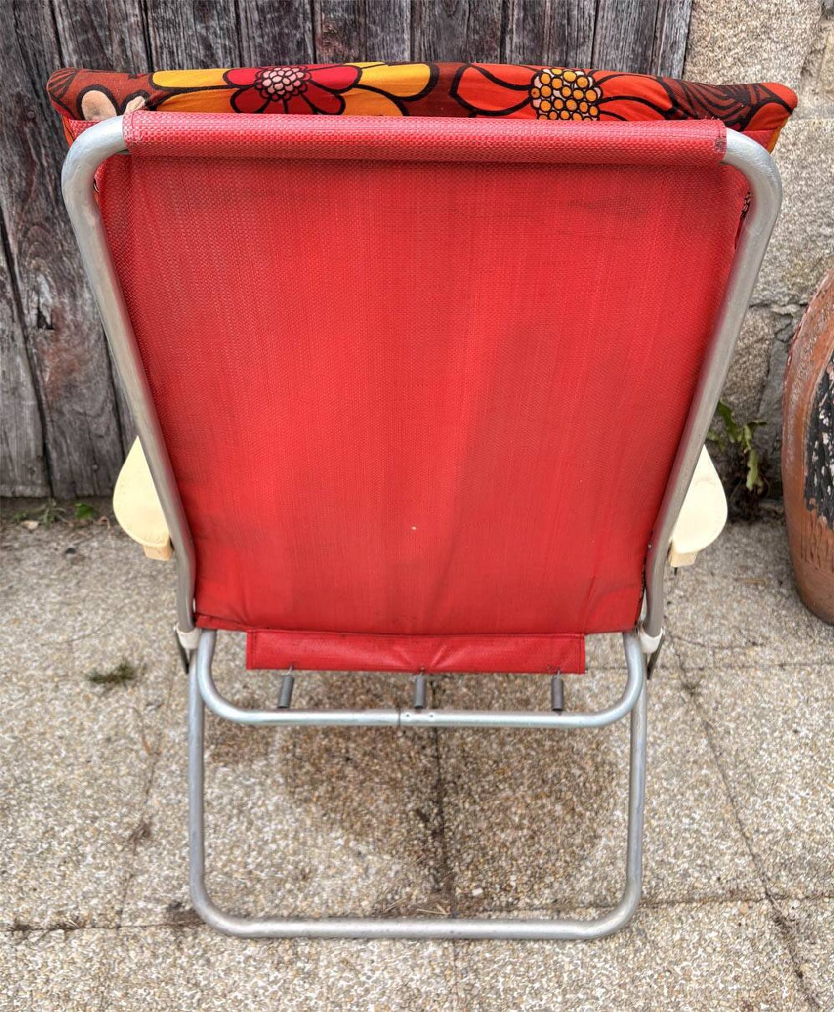 Vintage 1970s Kettler folding chair – pop floral print & structure