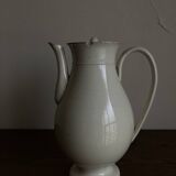 Creil and Montereau neo-classical Directoire coffee pot in fine earthenware circa 1800