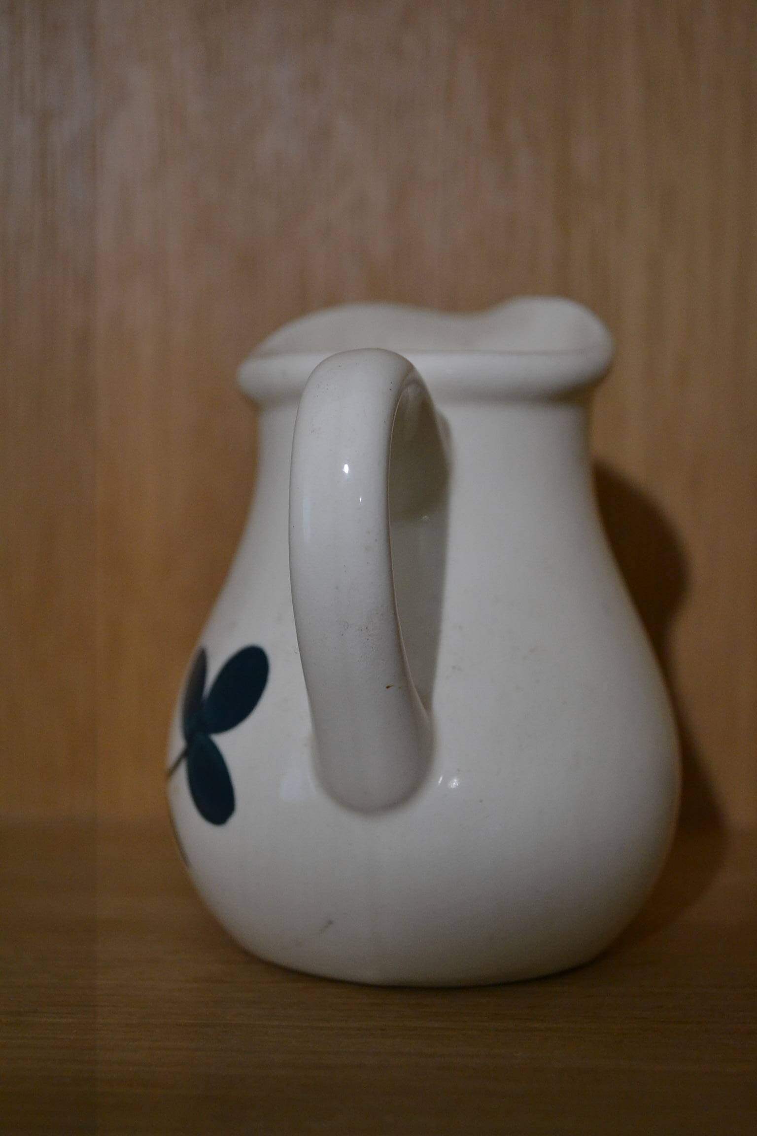 Pot à lait Gien modèle Grenade