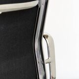 Charles & Ray Eames Softpad Executive Chair EA219 for Vitra