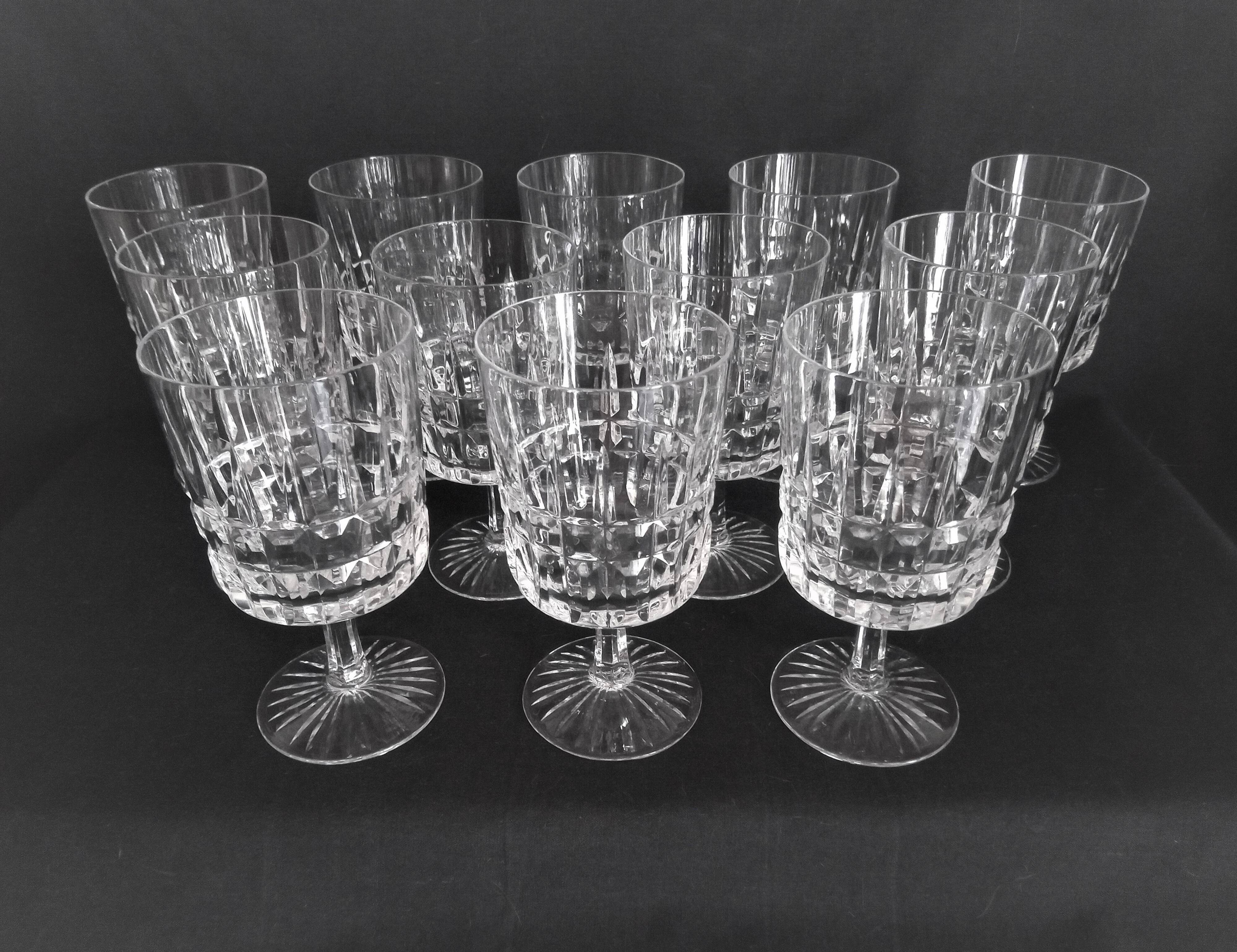 12 Art Deco wine glasses in cut crystal (in the style of Marignane Baccarat)