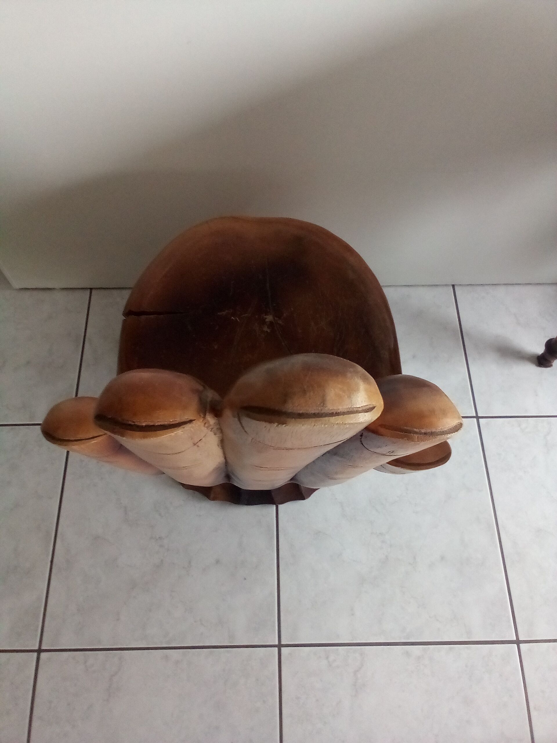 Mahogany chair Buddha hand 60