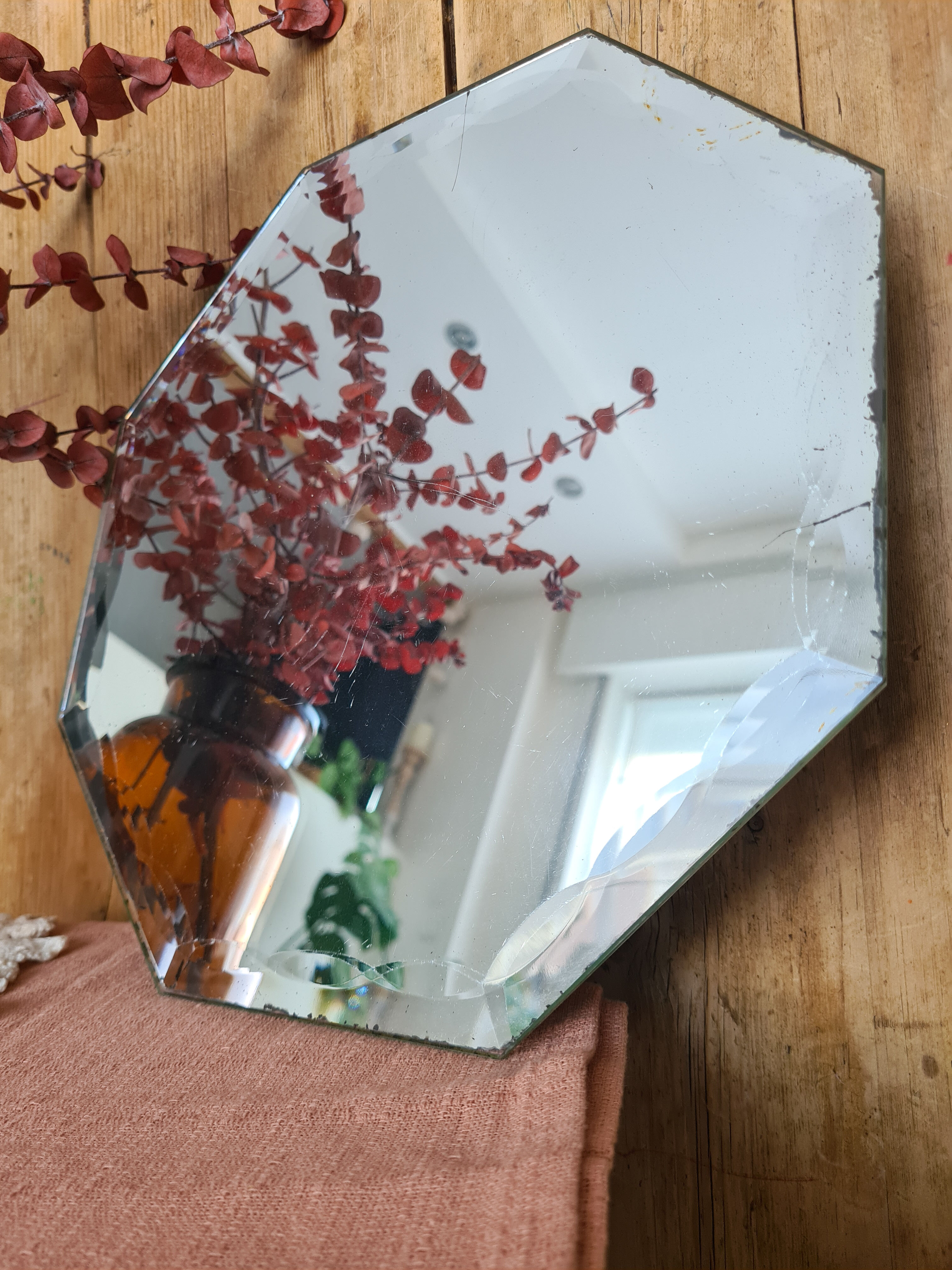 Bevelled octagonal ancient mirror