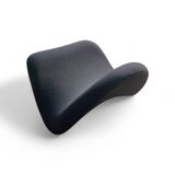 Tongue F577 lounge chair by Pierre Paulin for Artifort / iron frame / 1970s / vintage condition / first edition