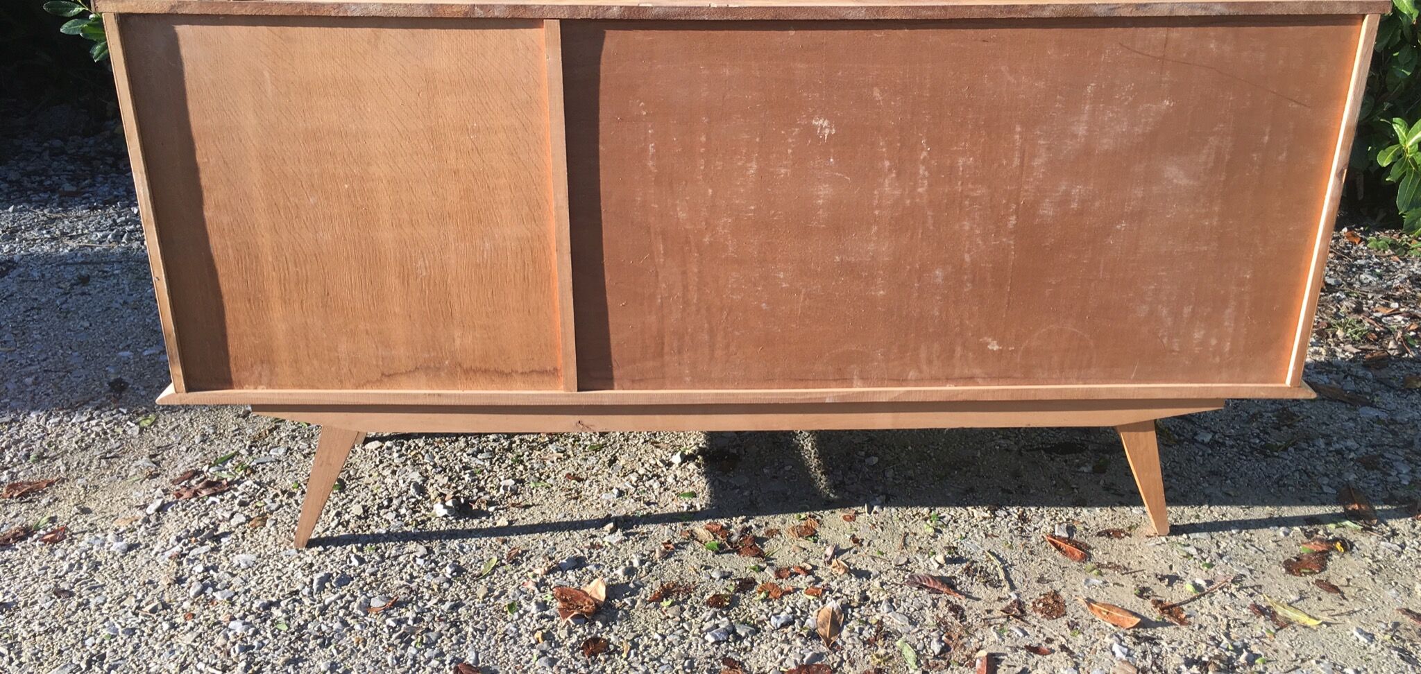 Enfilade pieds compas portes coulissantes
