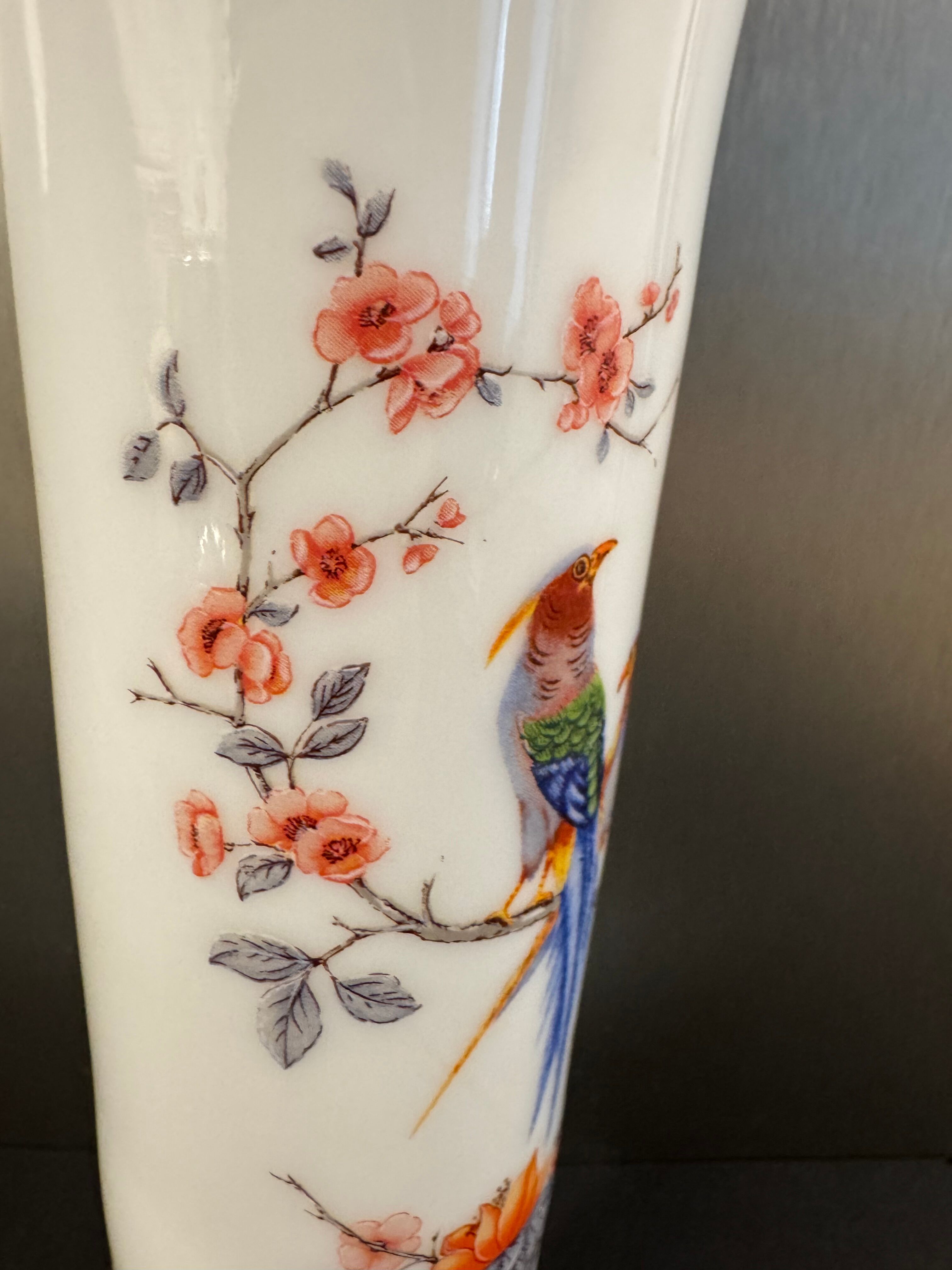 Italian vase in opaline