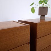 Ensemble de tables de nuit en teck suspendues avec tiroirs Danemark