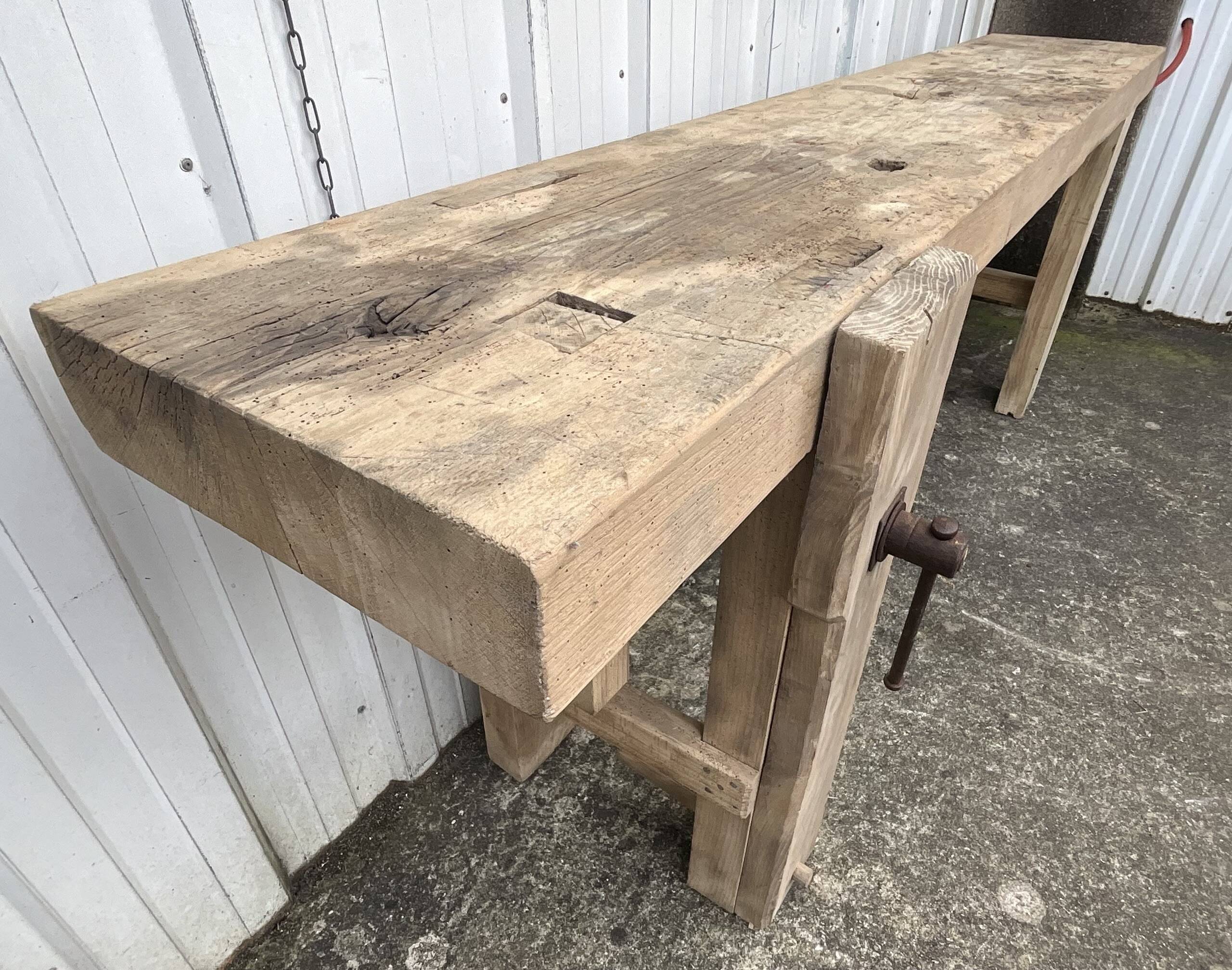 Etabli de menuisier en hêtre massif, France début XXe