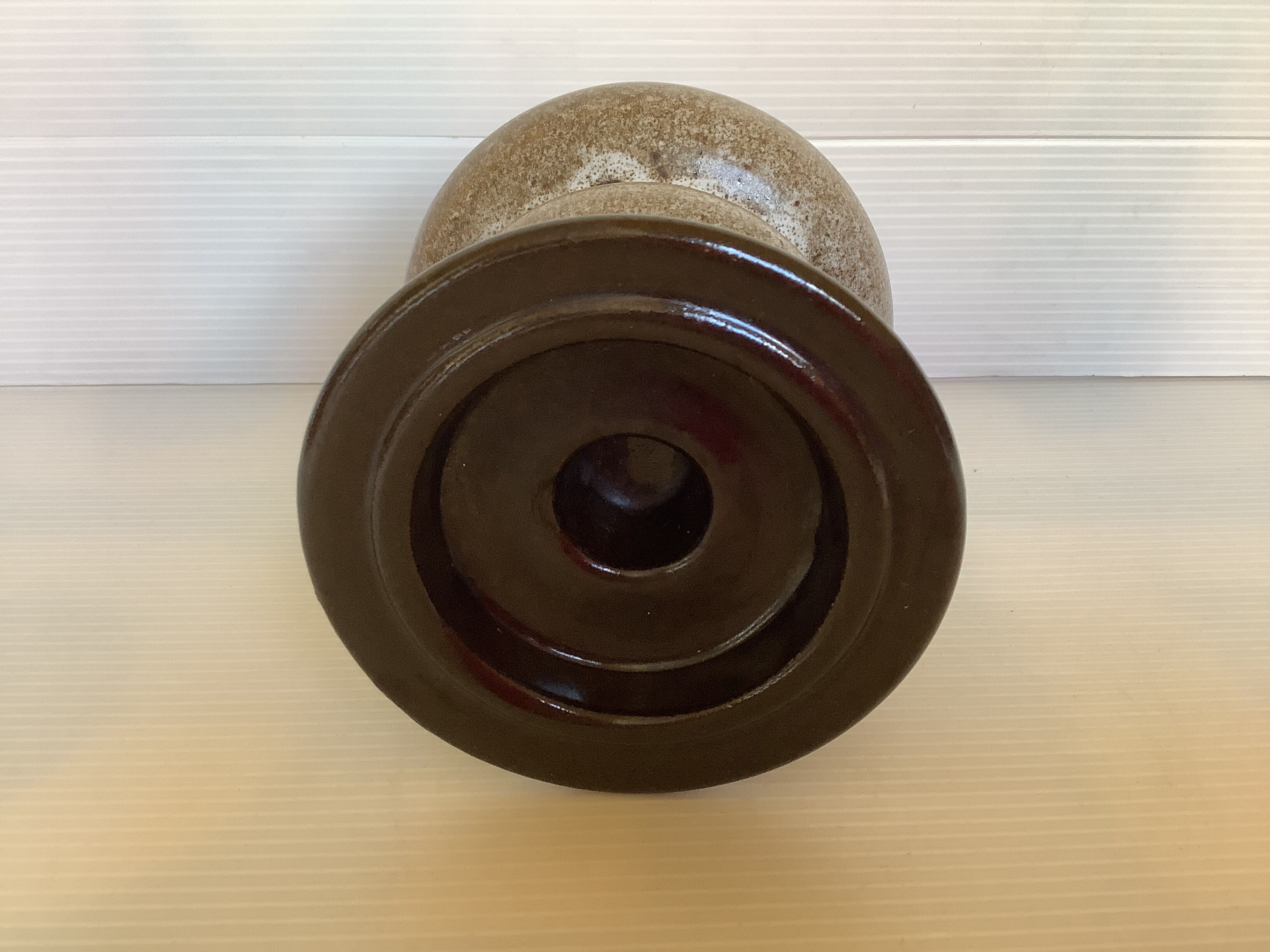 Ceramic candle holder brown white black