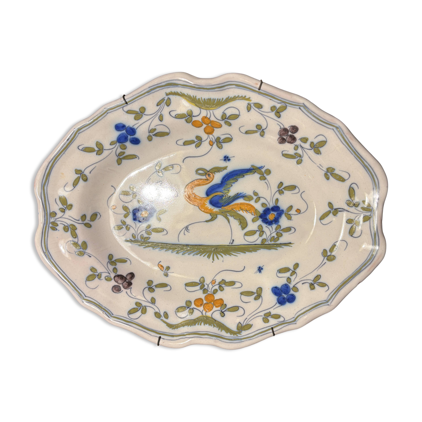 Large earthenware dish from the 19th century.