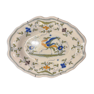 Large earthenware dish from the 19th century.