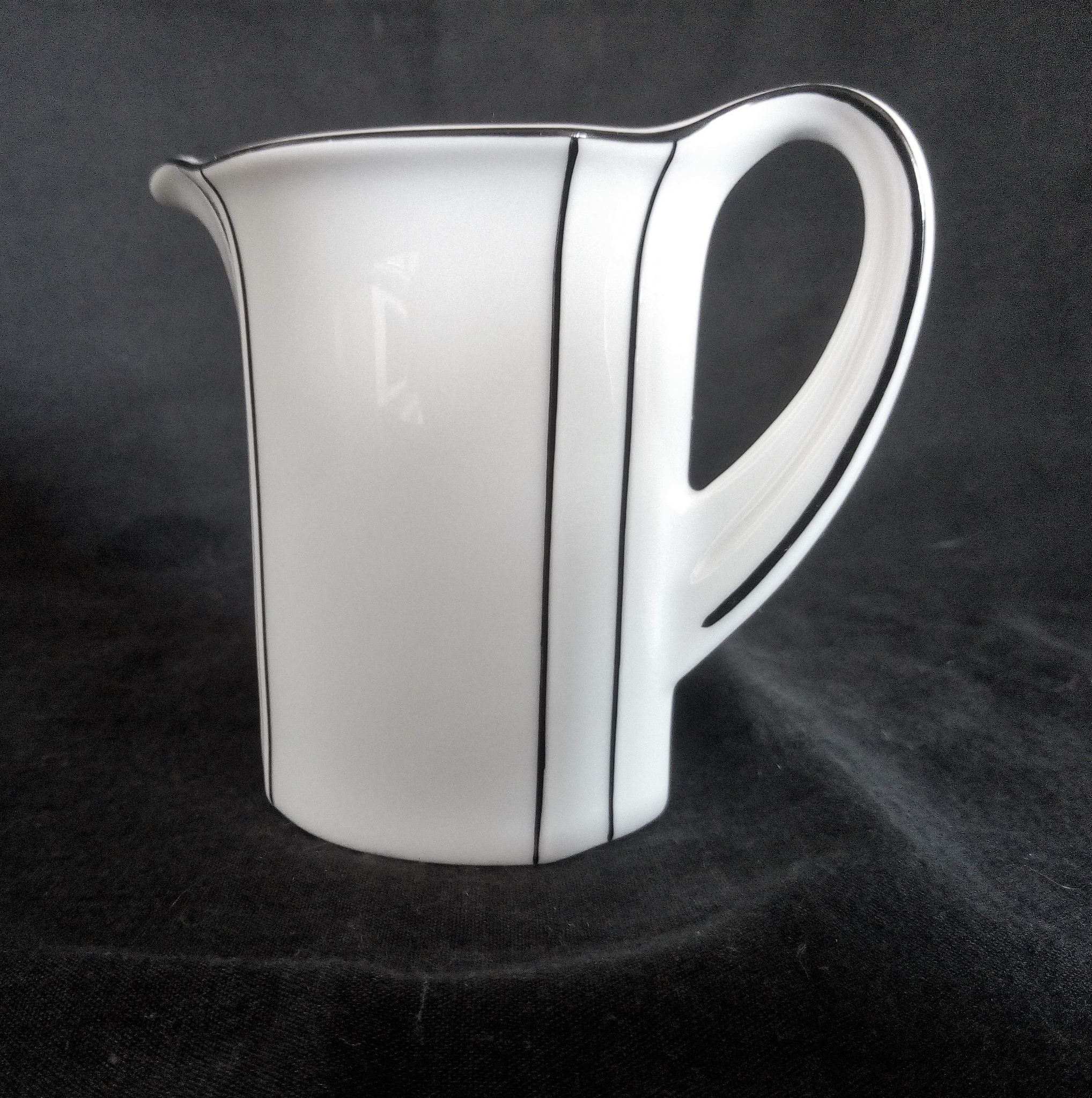 Art Deco coffee service for 6 people in porcelain Winterling Marktleuthen Bavaria (22 pieces)