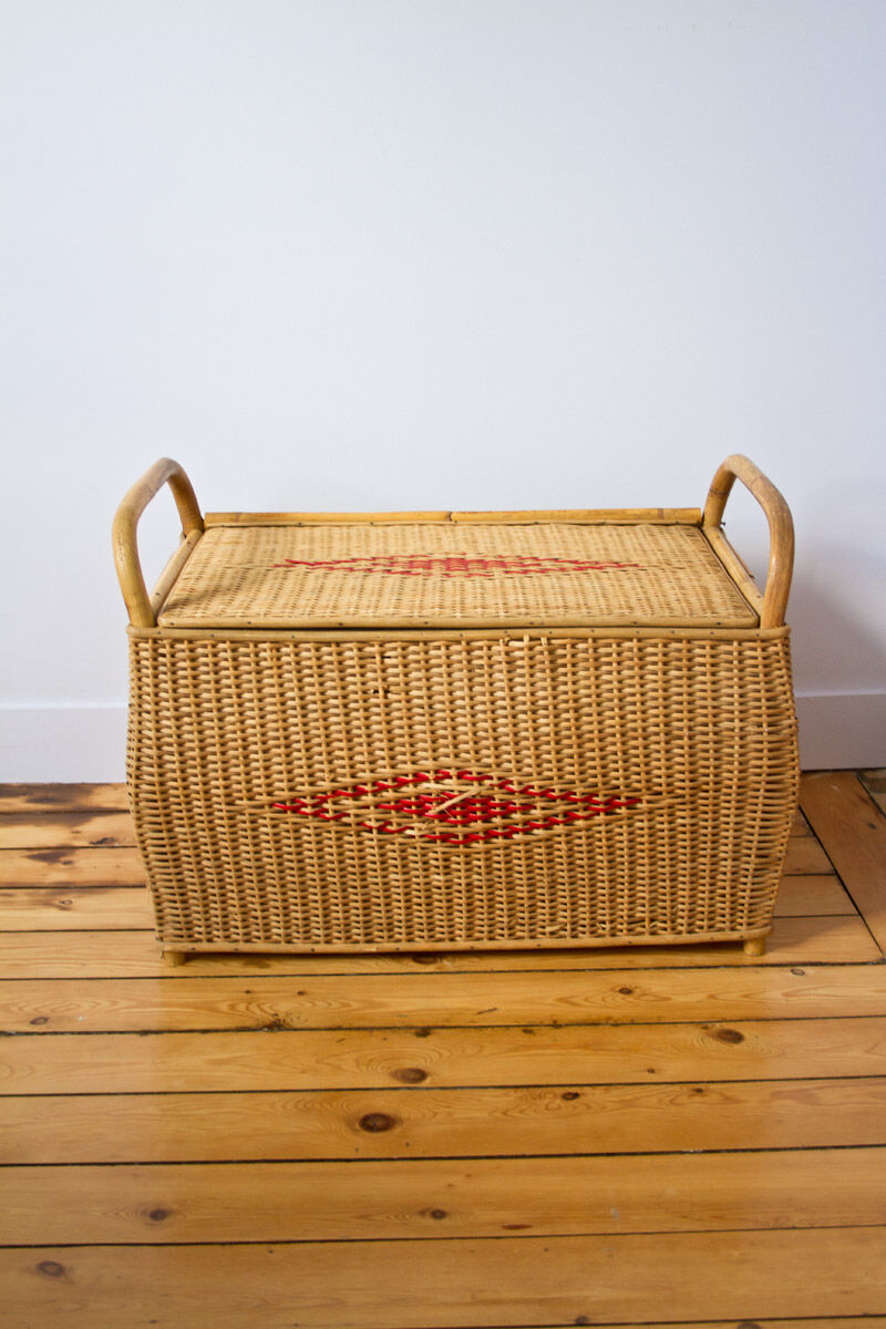 Rattan toy box