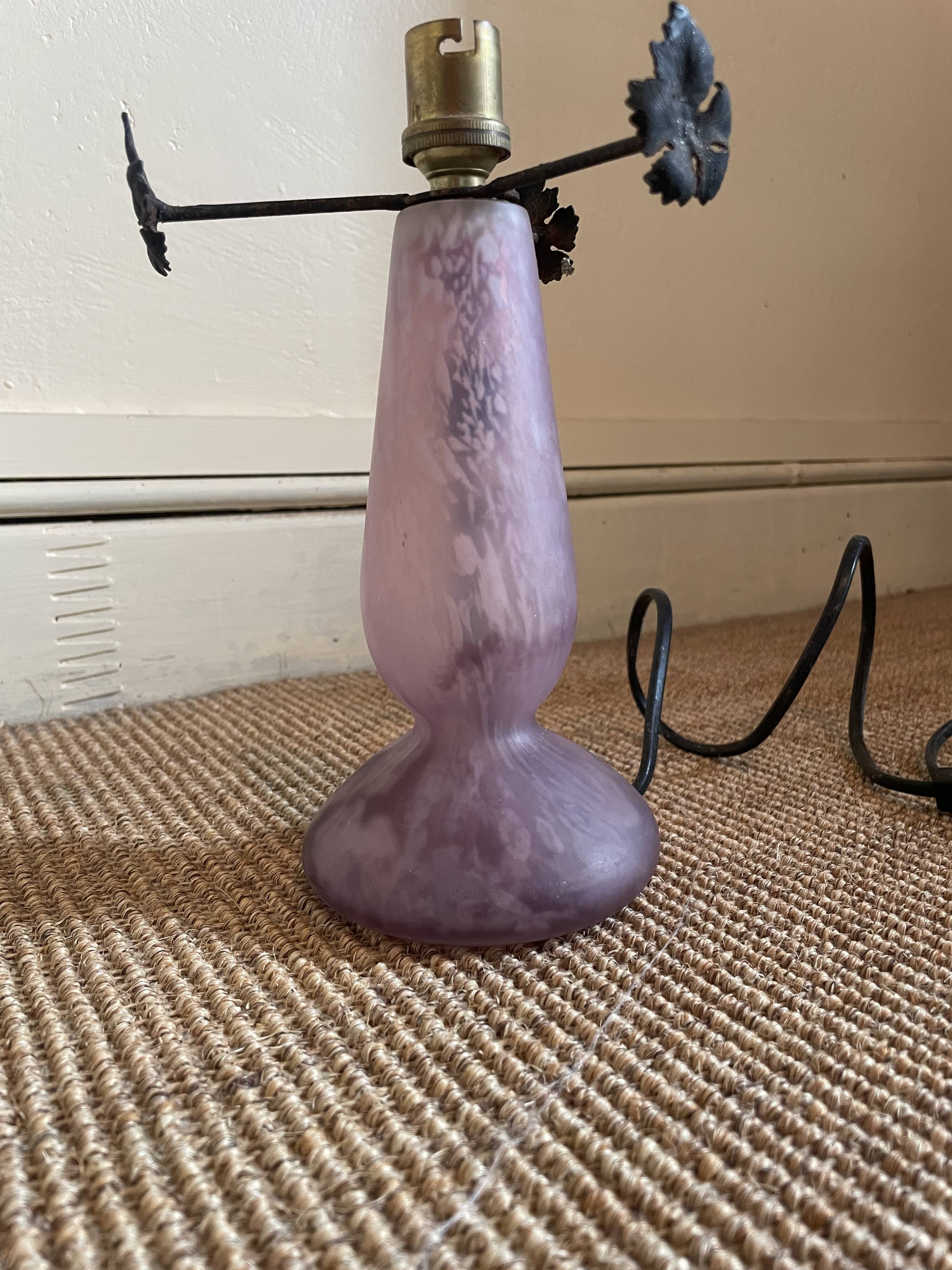 Lamp base in pink glass.